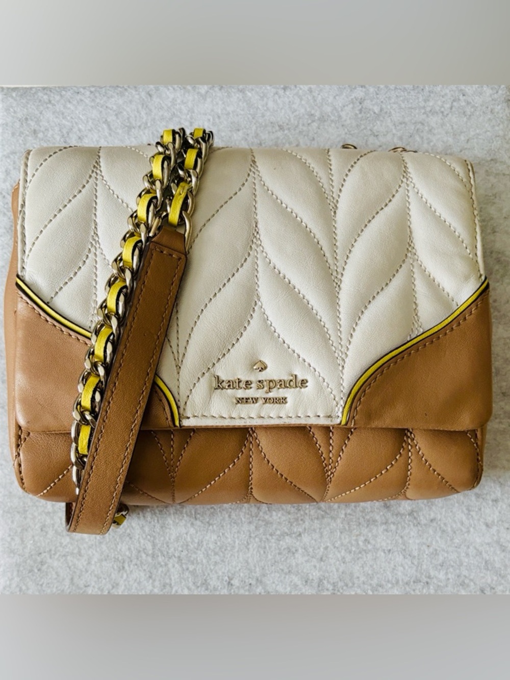 KATE SPADE New York Briar Lane Quilted Mini Emelyn Crossbody